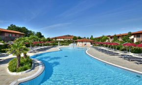  Green Village Resort Hotel & Aparthotel  Линьяно Пинета